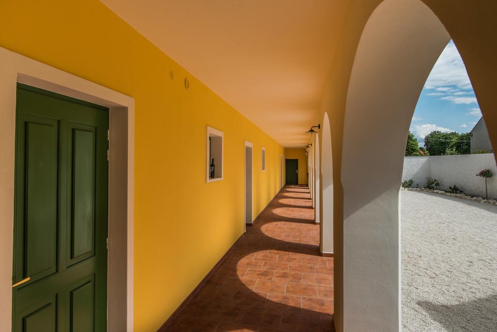 Ubytovani Kroupa Dolní Dunajovice Buitenkant foto